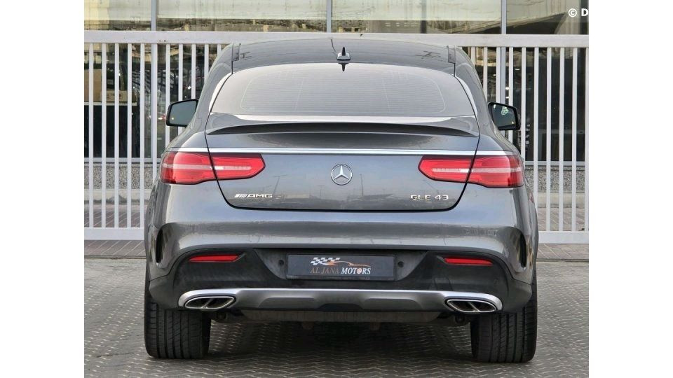 Mercedes Benz GLE SUV - Image 4