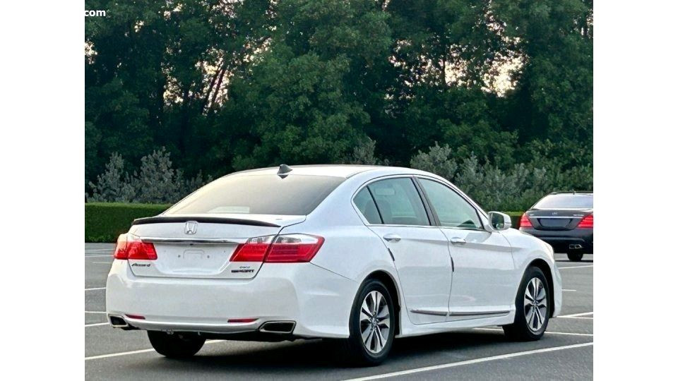 Honda Accord - Image 8