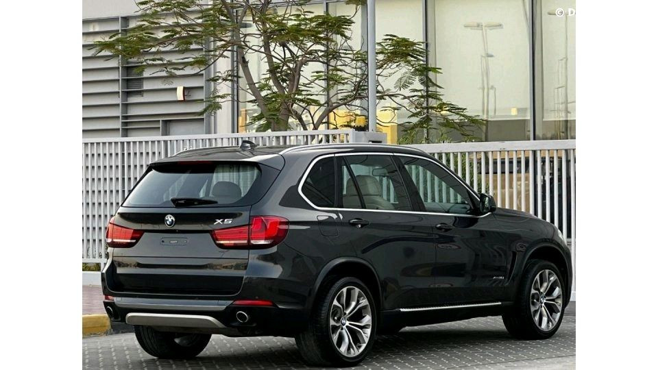 BMW X5 - Image 9