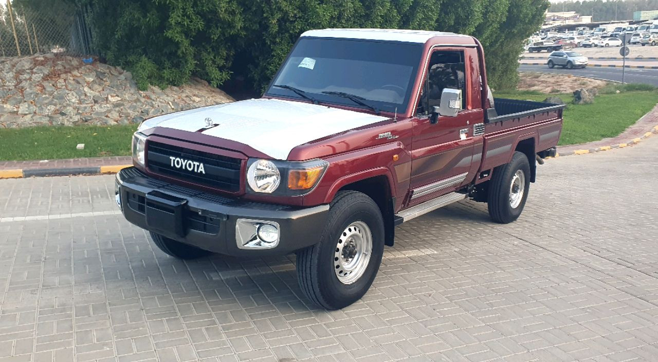 Toyota Land Cruiser 76 series - Image 3