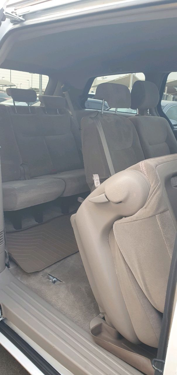 Toyota Sienna - Image 6