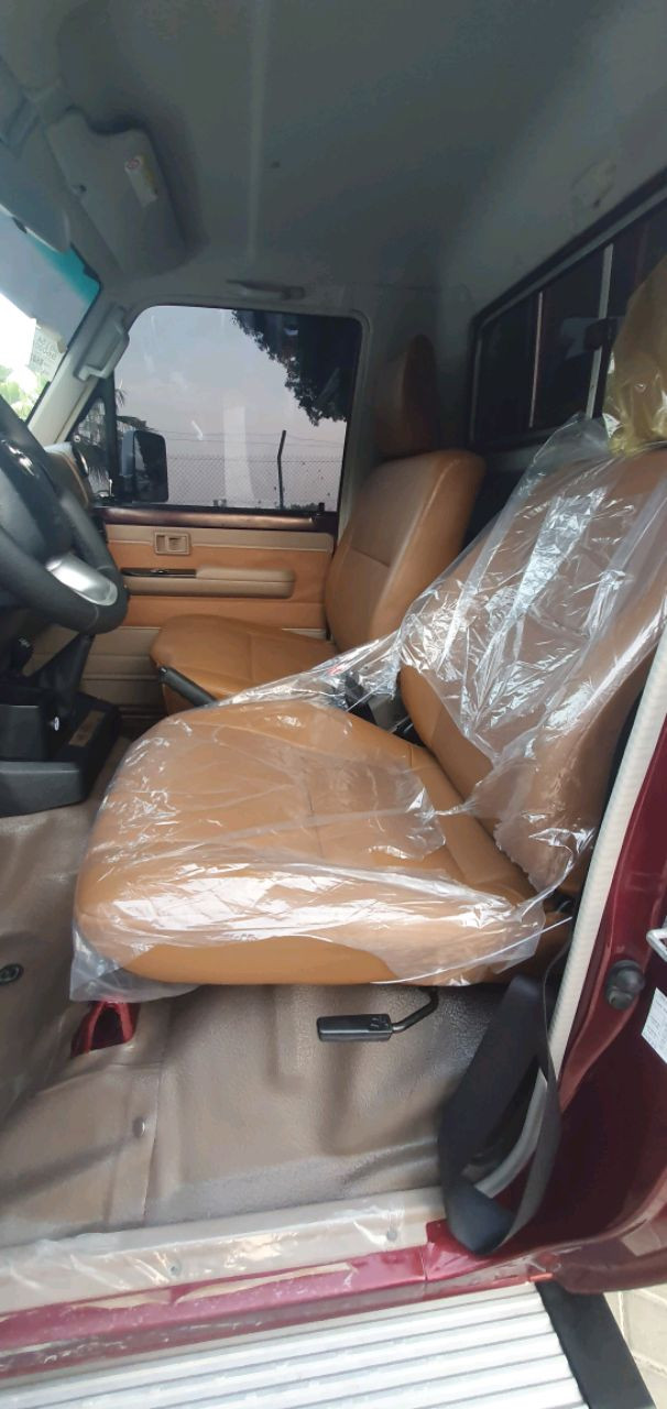 Toyota Land Cruiser 76 series - Image 7