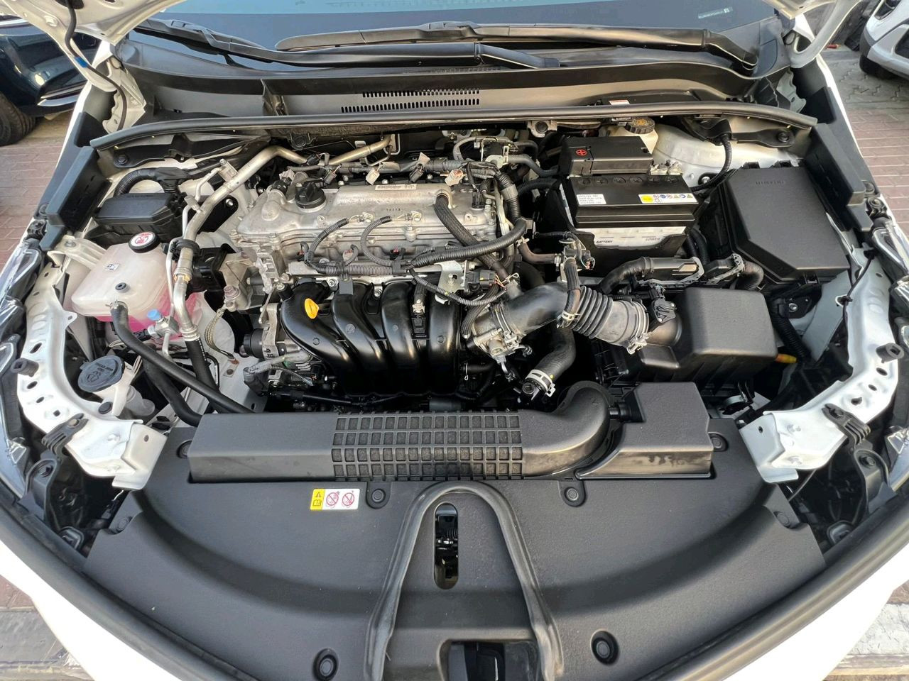 Toyota Corolla - Image 10