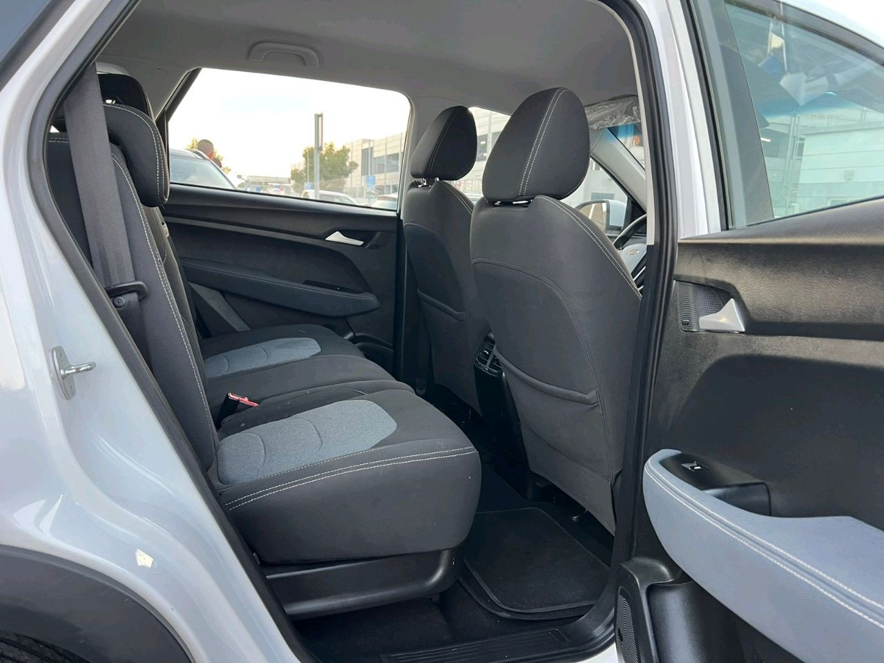Chevrolet Captiva - Image 9