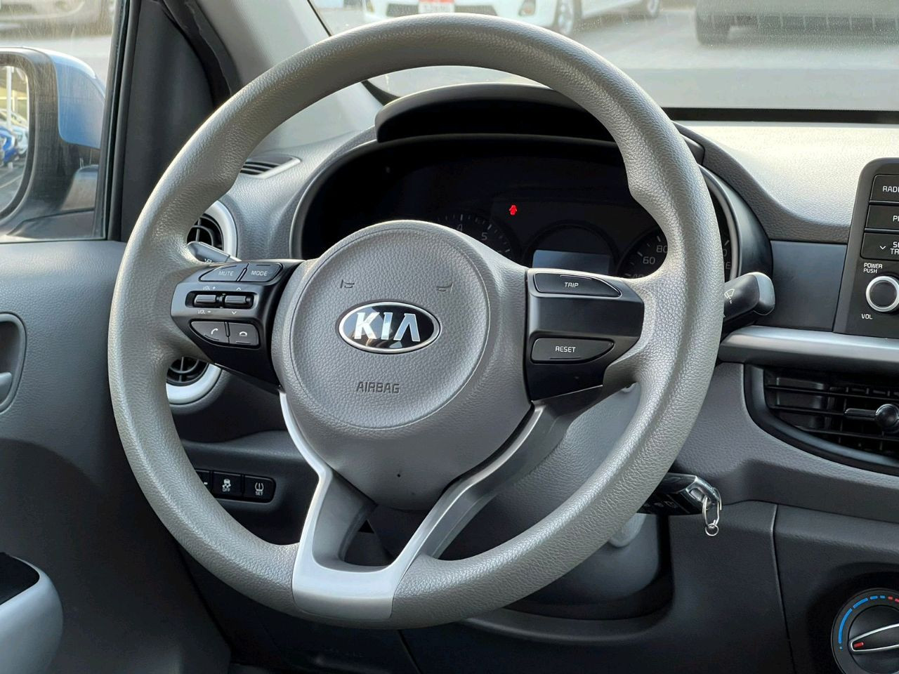 KIA Picanto - Image 9