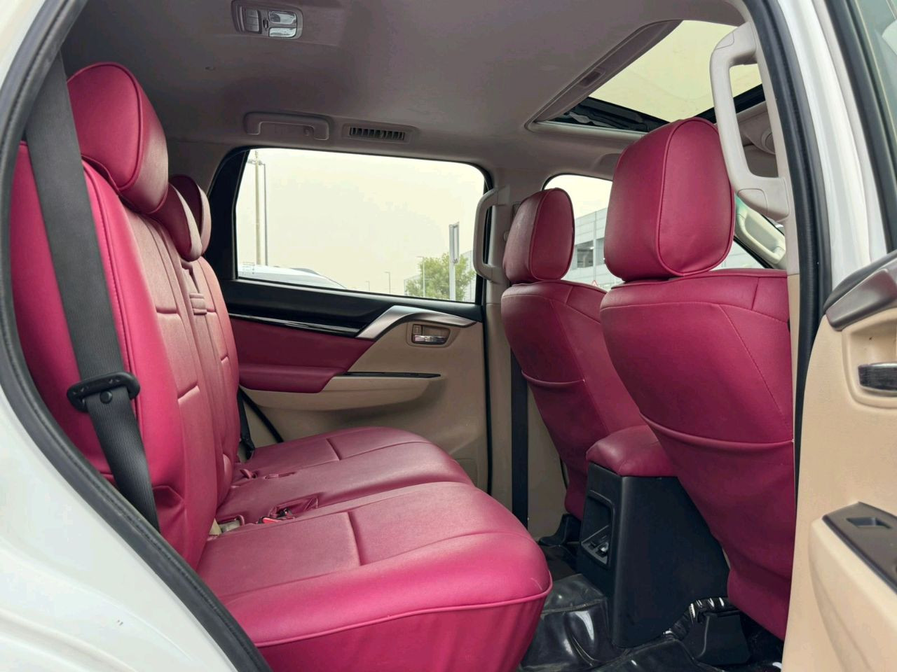 Mitsubishi Montero sport - Image 3