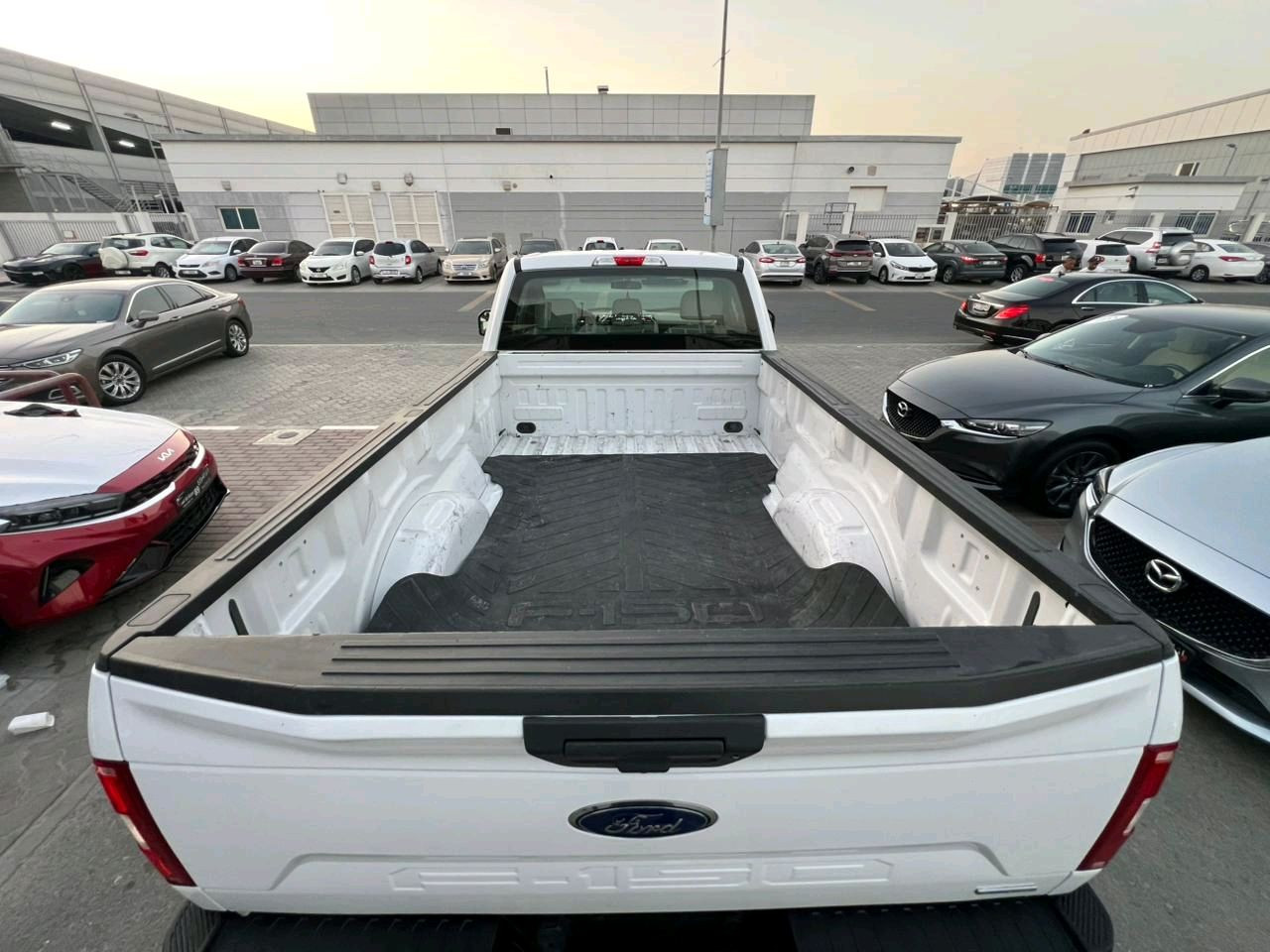 Ford F-Series Pickup - Image 7