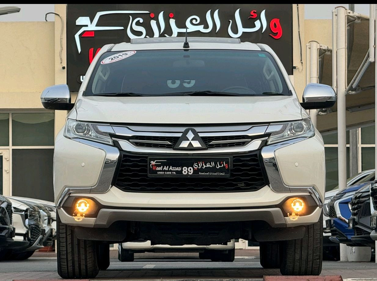Mitsubishi Montero sport - Image 8
