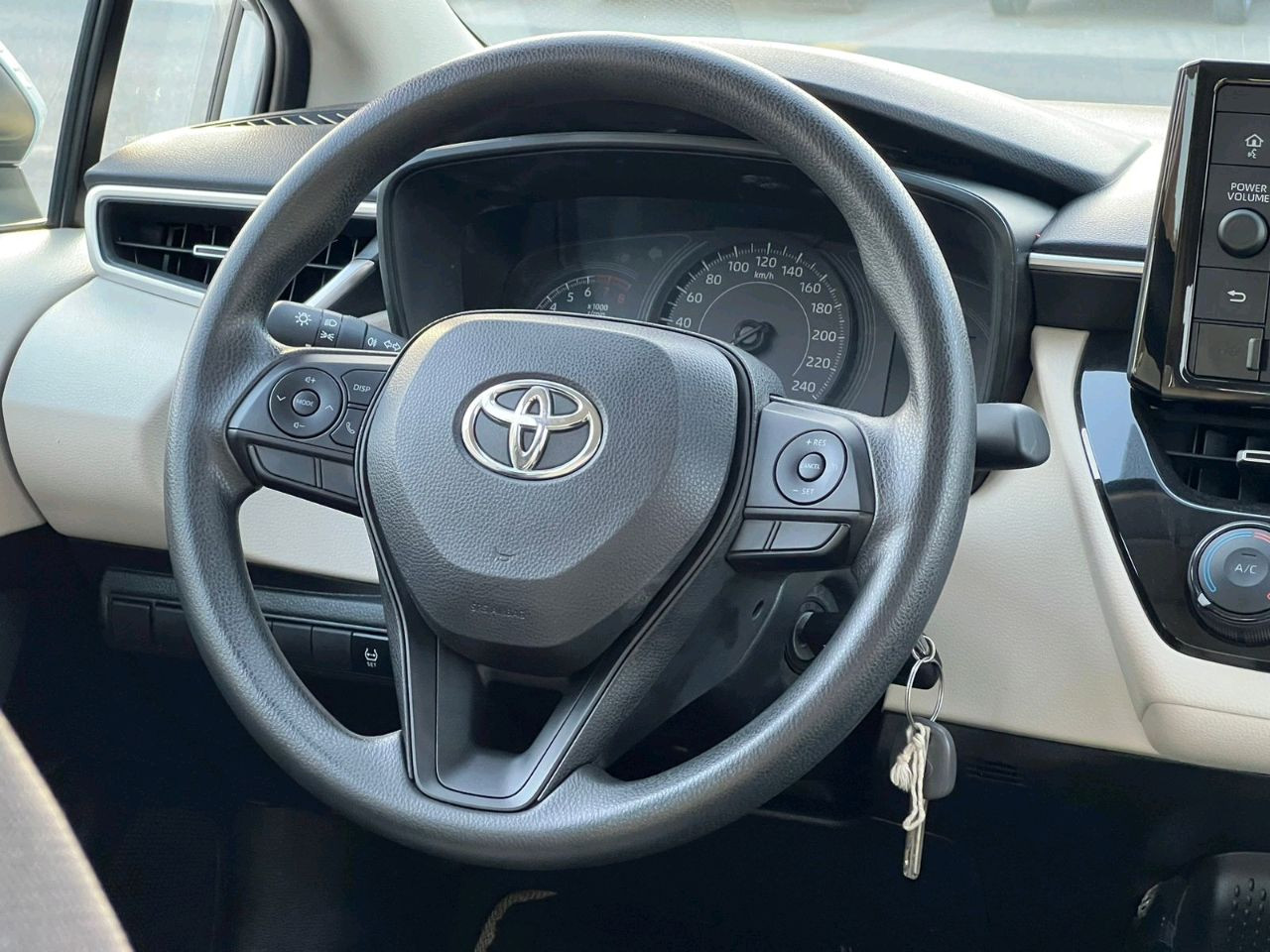 Toyota Corolla - Image 3