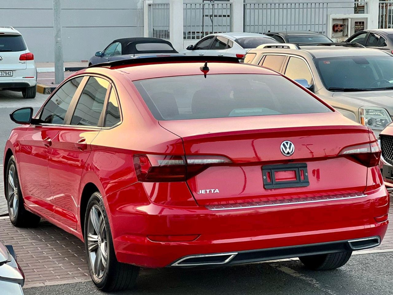 Volkswagen Jetta - Image 12