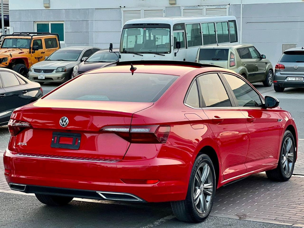 Volkswagen Jetta - Image 11