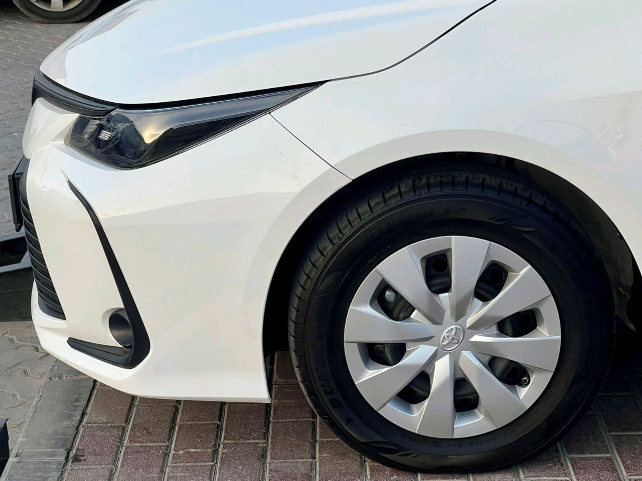Toyota Corolla - Image 6