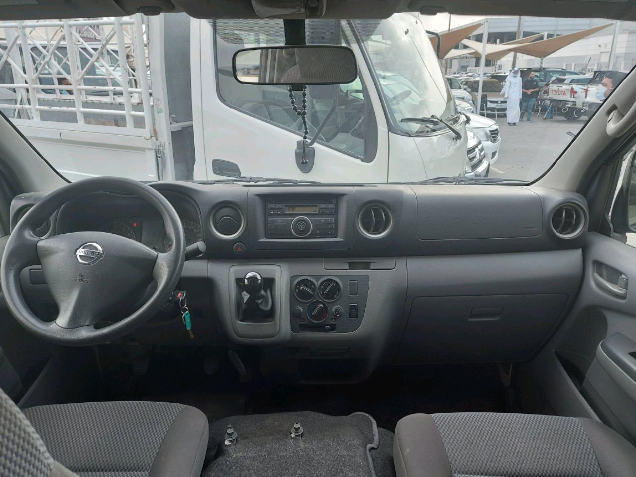 Nissan Urvan - Image 3
