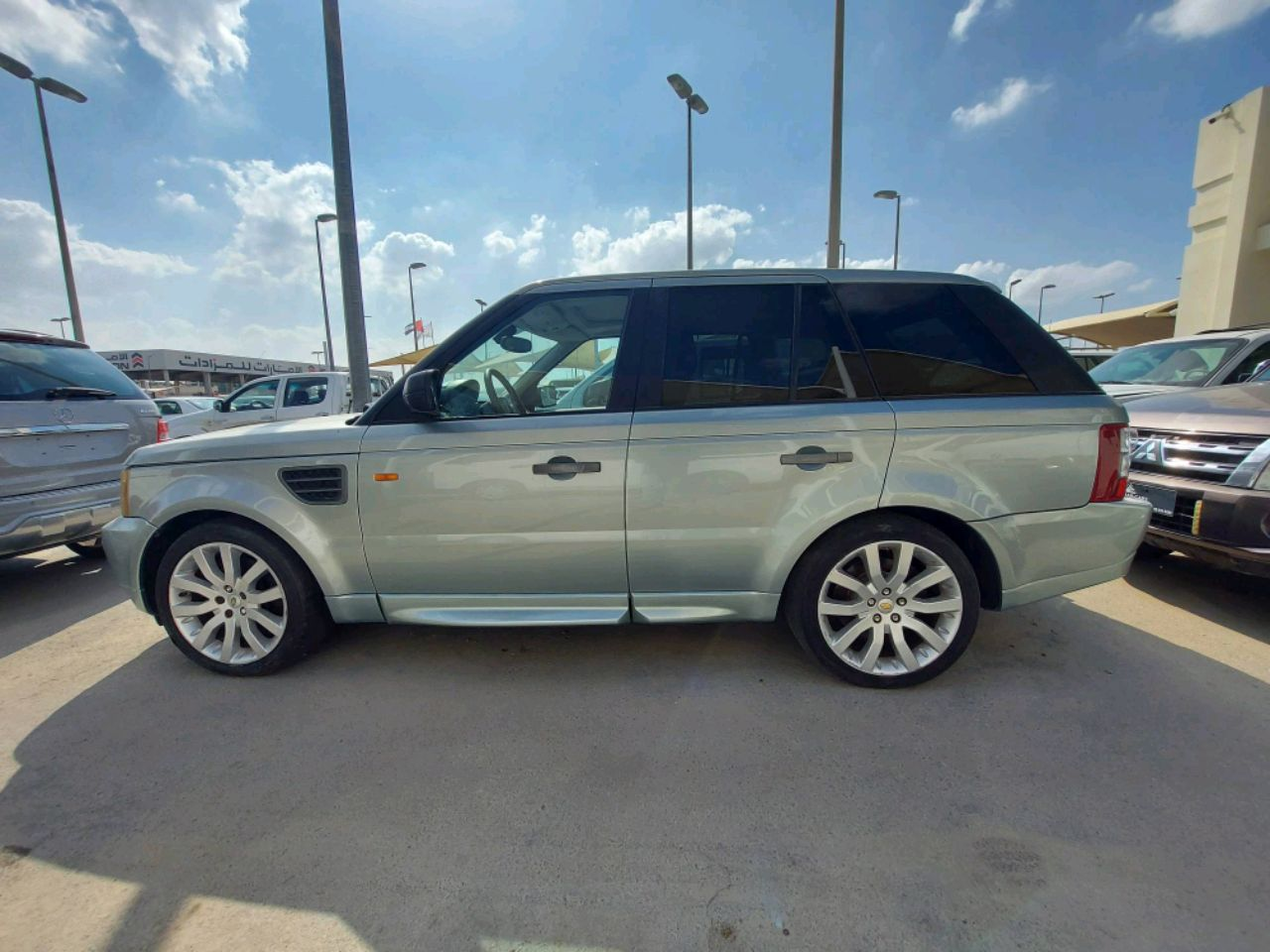 Range Rover Sport - Image 2