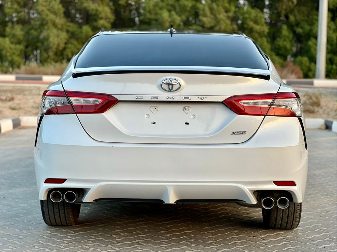 Toyota Camry - Image 2