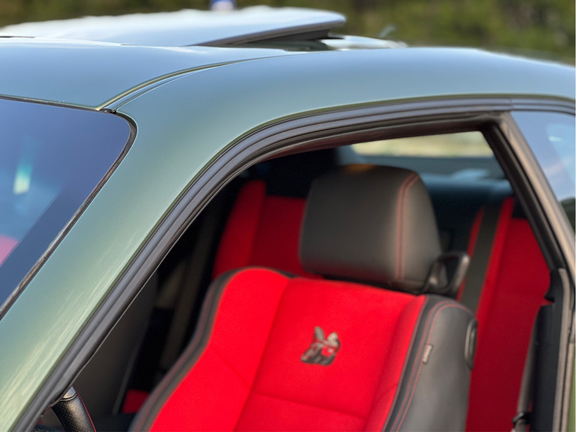 Dodge Challenger - Image 11