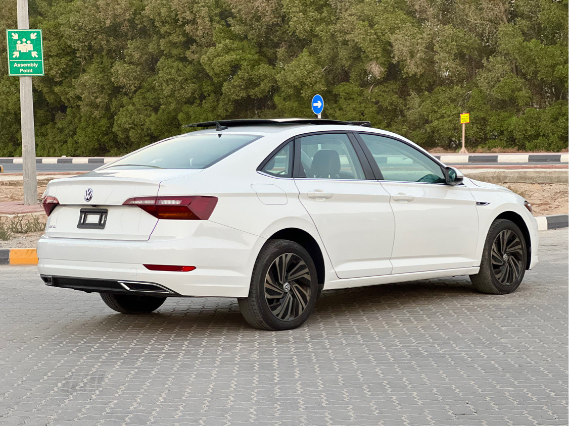 Volkswagen Jetta - Image 8