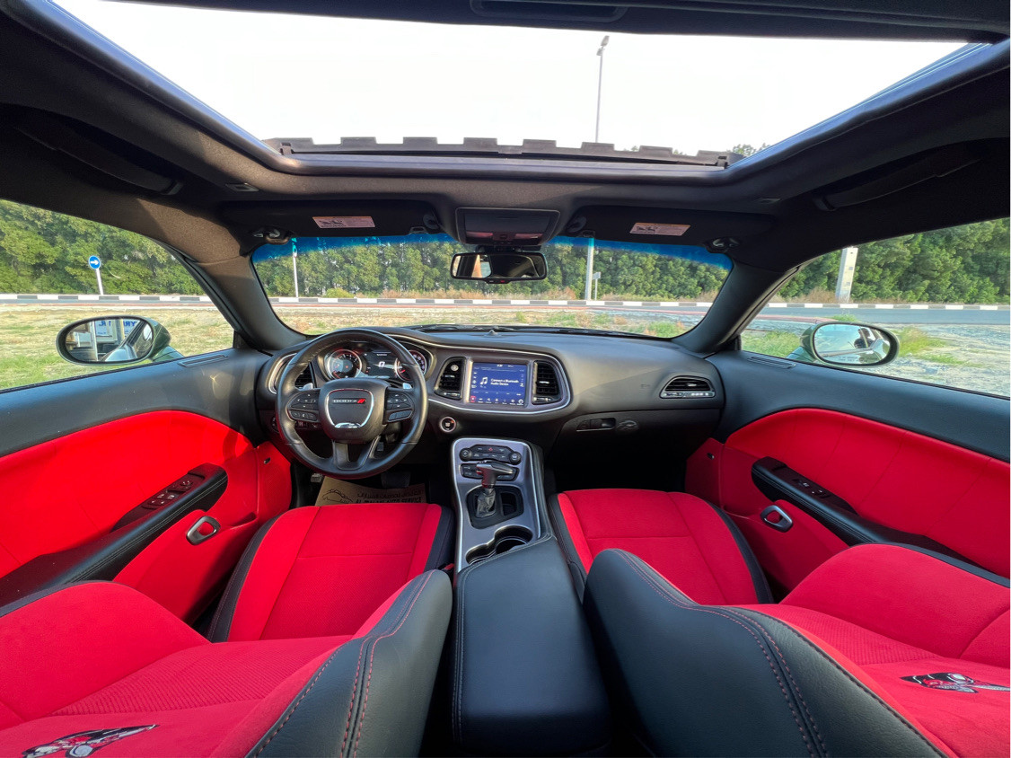 Dodge Challenger - Image 10