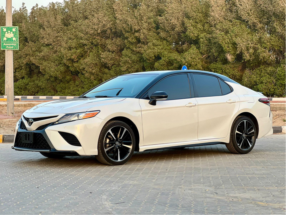 Toyota Camry - Image 5
