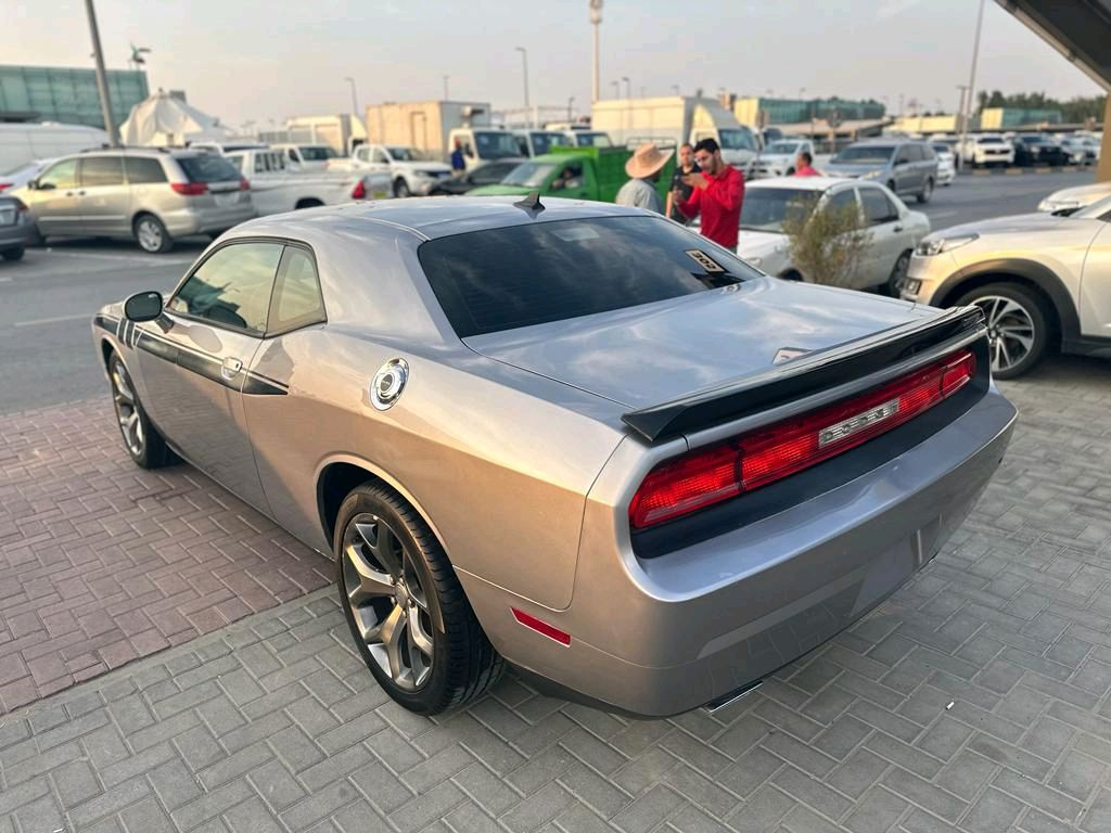 Dodge Challenger - Image 5