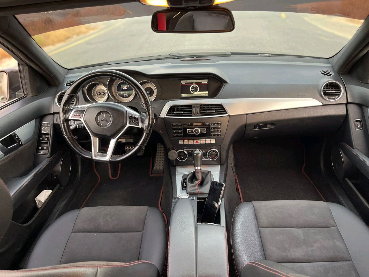 Mercedes Benz C-Class - Image 8