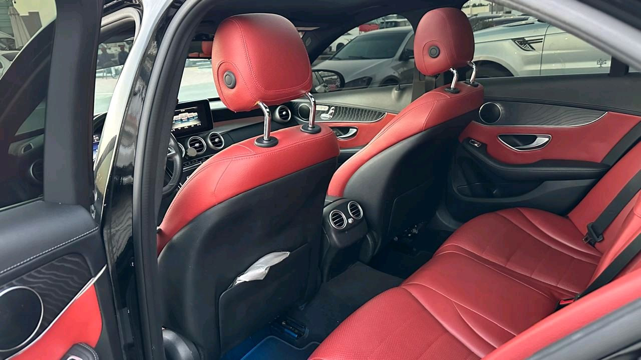Mercedes Benz C-Class - Image 9