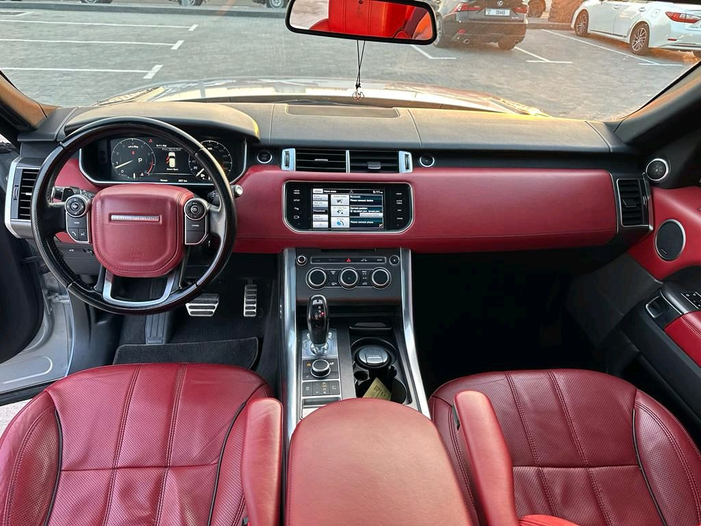 Range Rover Sport - Image 11