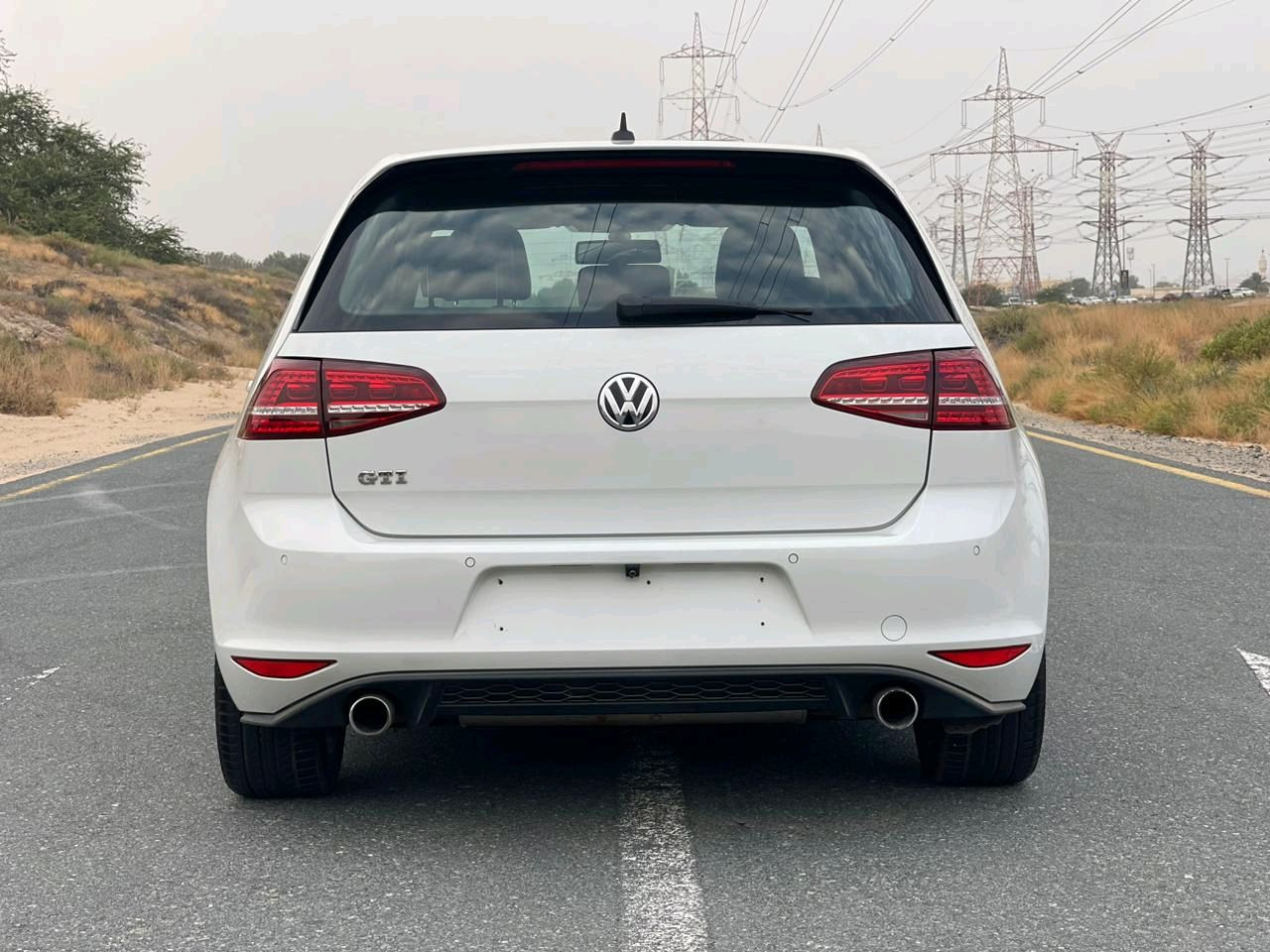 Volkswagen Golf - Image 9