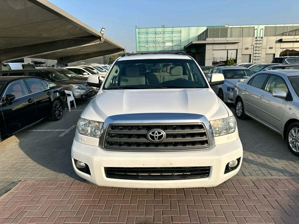 Toyota Sequoia - Image 7