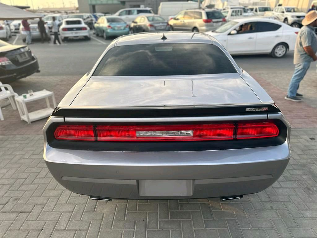 Dodge Challenger - Image 4