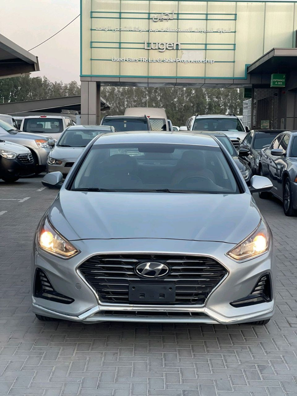 Hyundai Sonata - Image 11