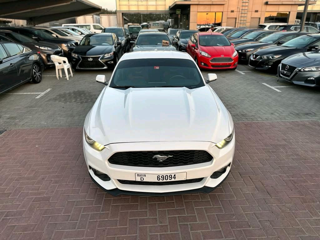 Ford Mustang - Image 6