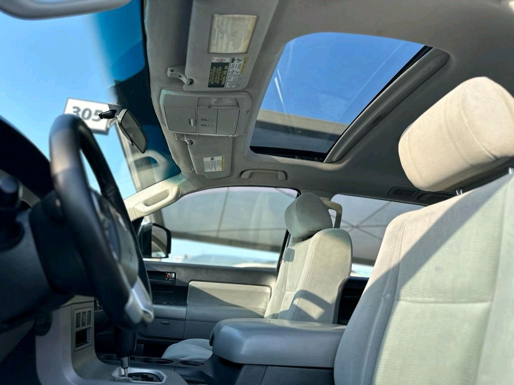 Toyota Sequoia - Image 12