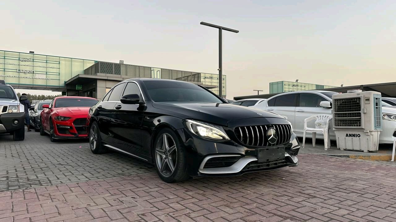 Mercedes Benz C-Class - Image 11