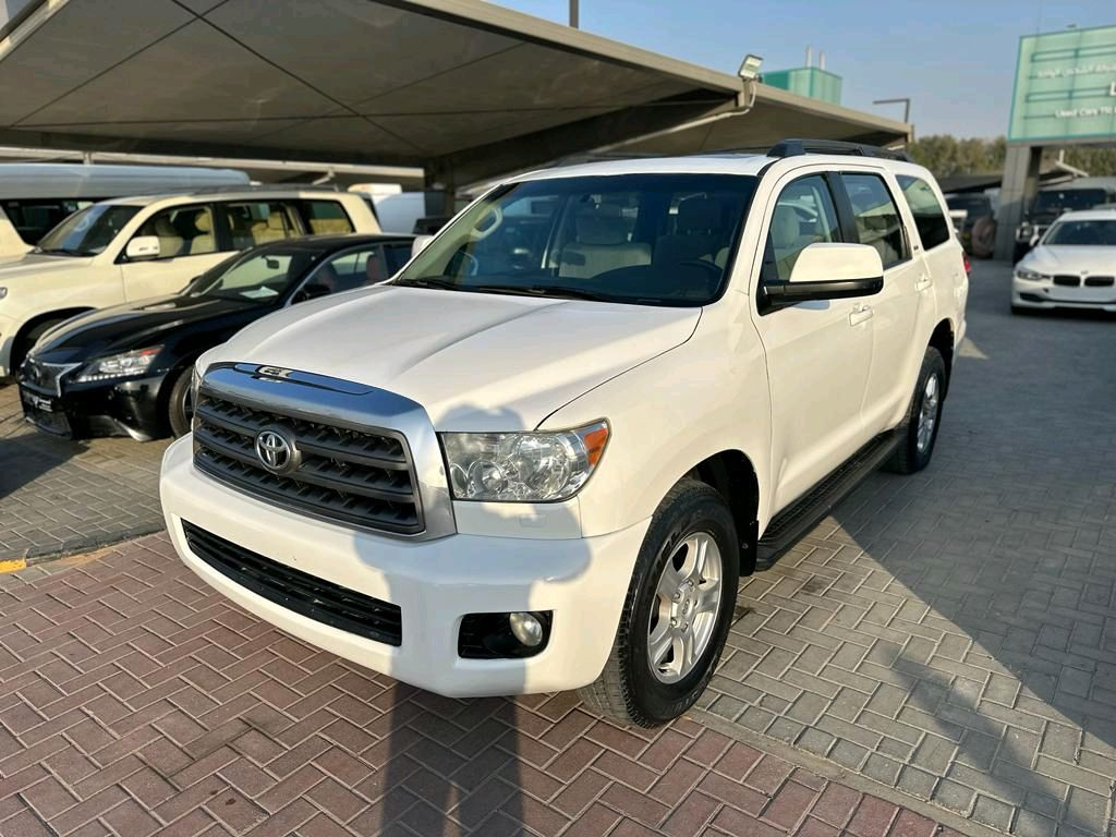 Toyota Sequoia - Image 5