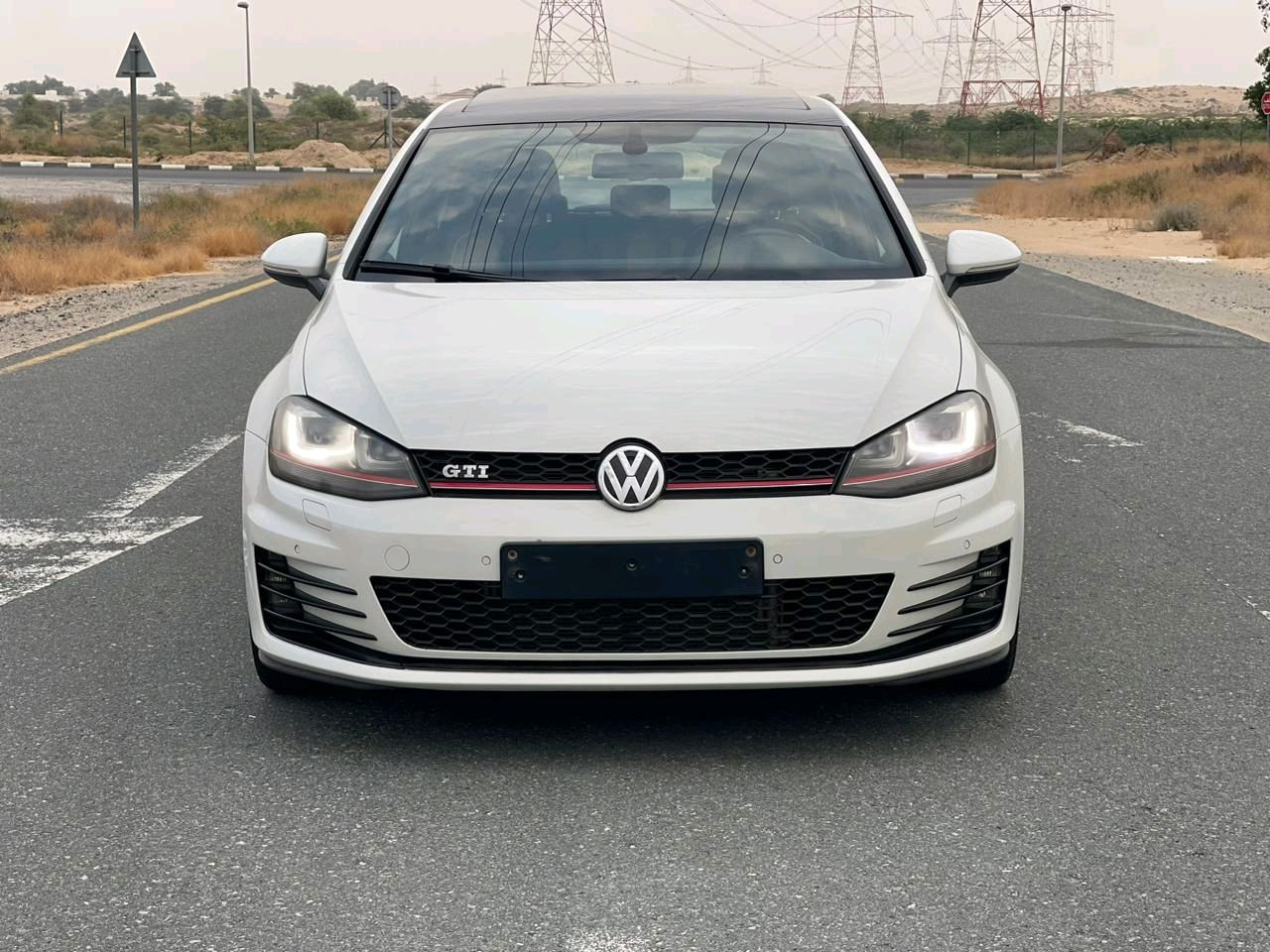 Volkswagen Golf - Image 8