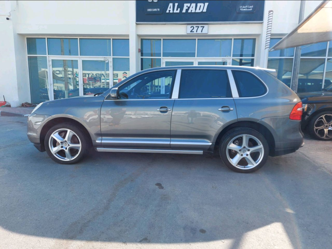 Porsche Cayenne - Image 5