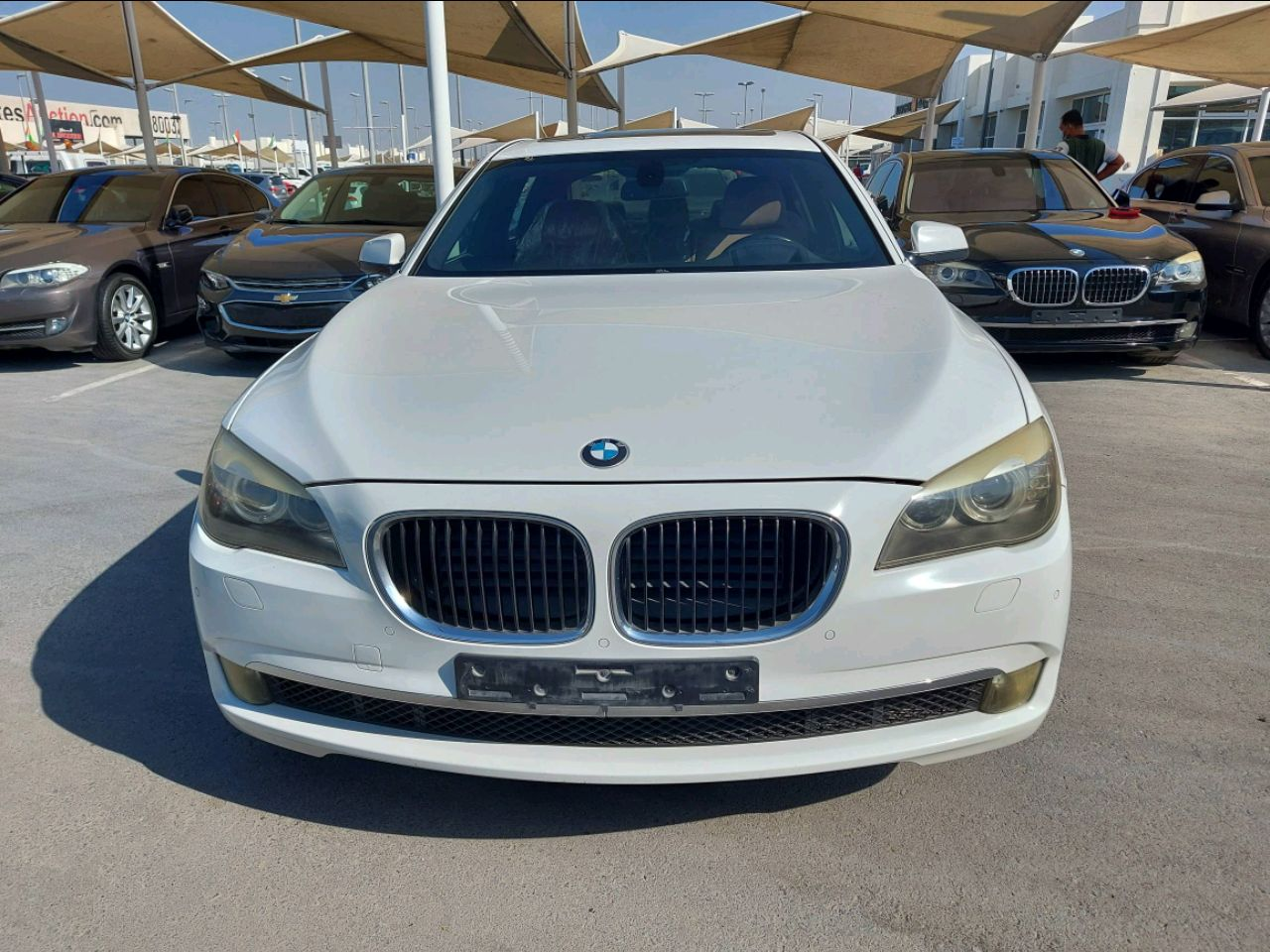 BMW 7-Series - Image 6