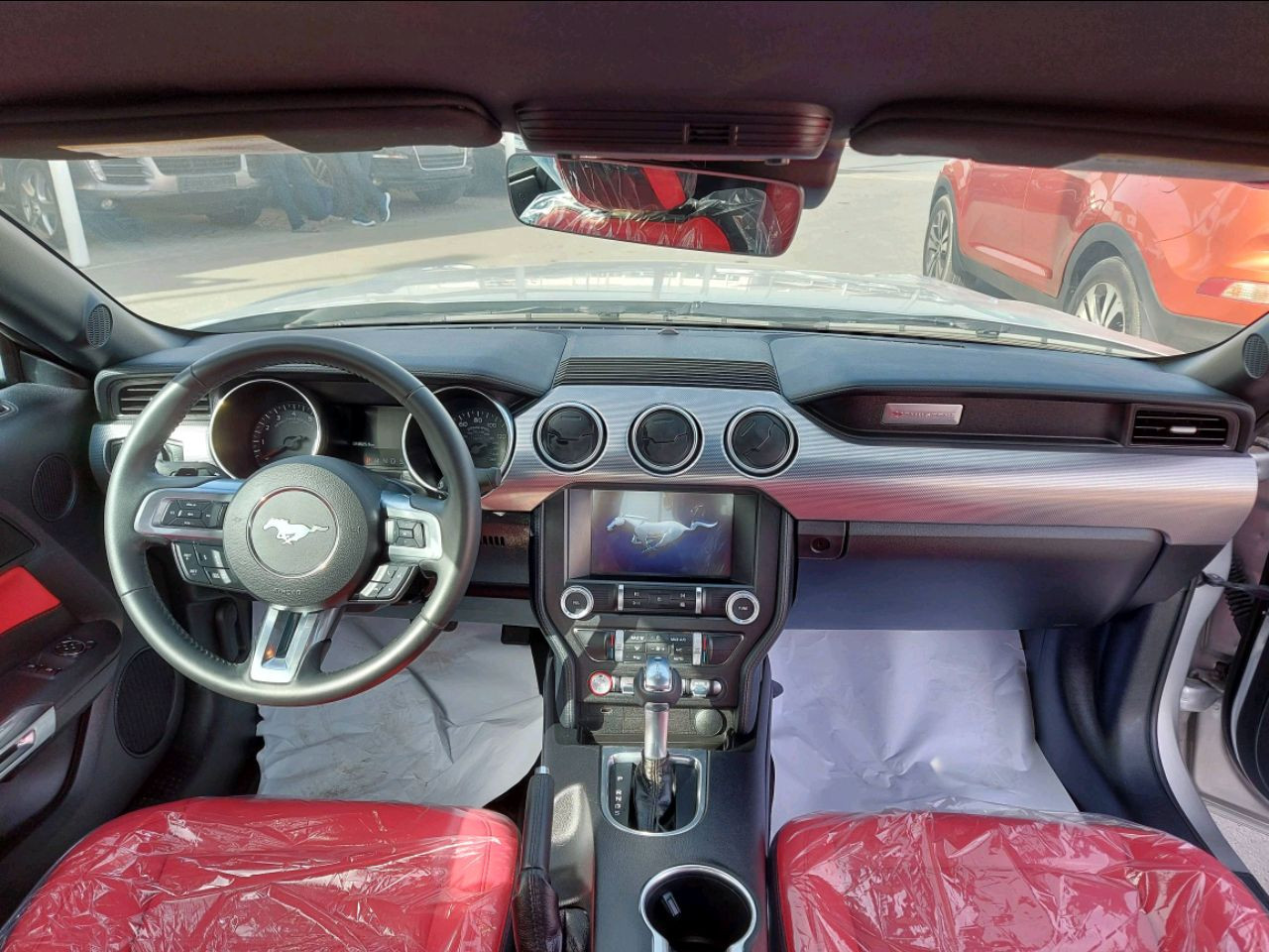 Ford Mustang - Image 2