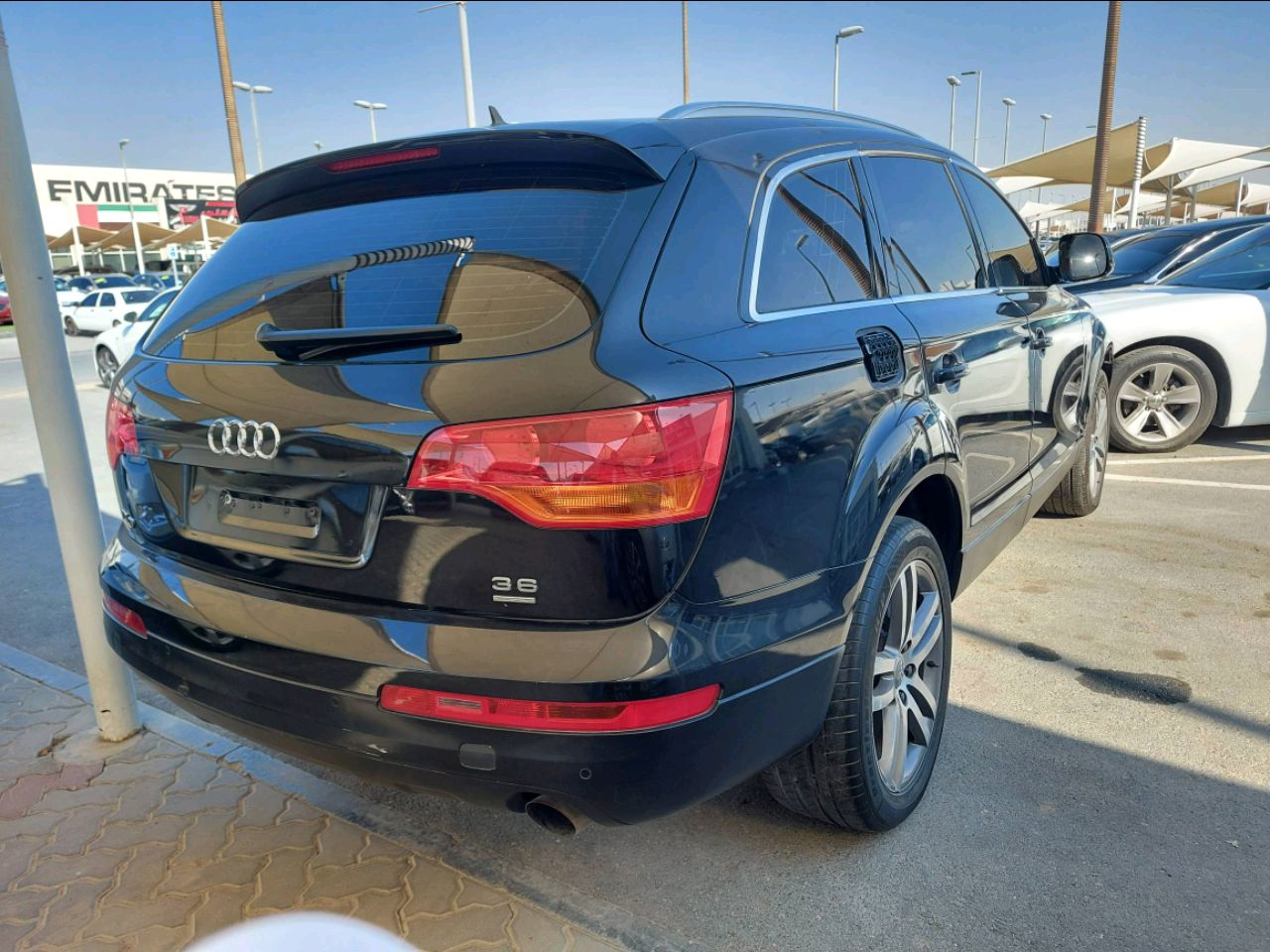 Audi Q7 - Image 3