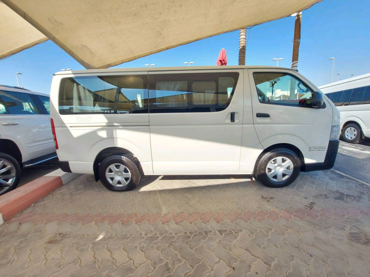 Toyota Hiace - Image 4
