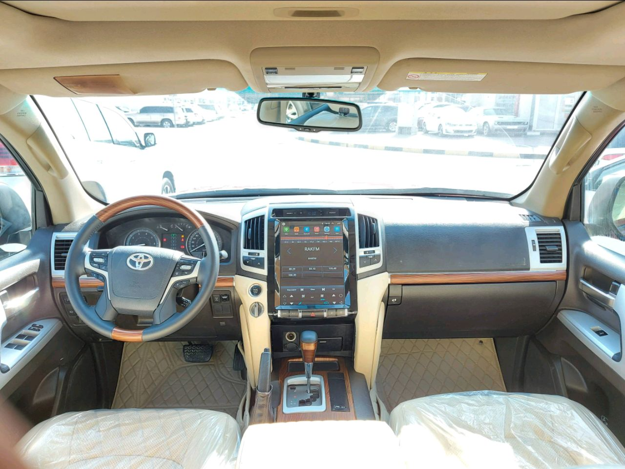 Toyota Land Cruiser - Image 4