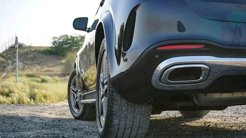 Mercedes Benz GLE SUV - Image 4