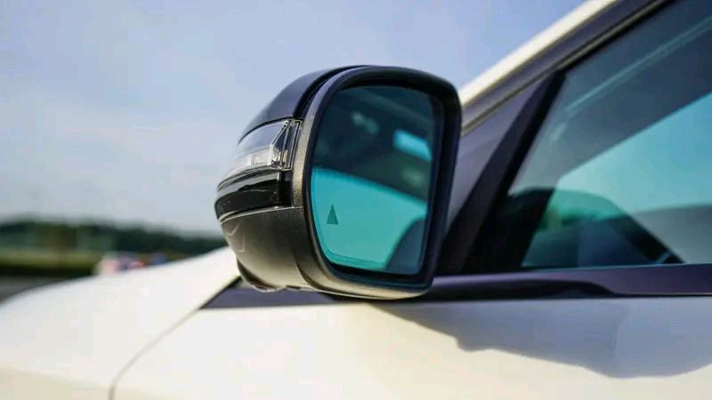 Mercedes Benz C-Class - Image 5