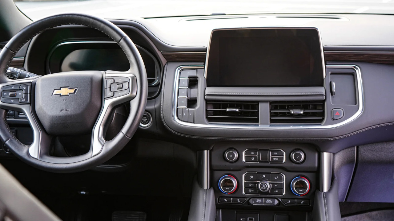 Chevrolet Tahoe - Image 6