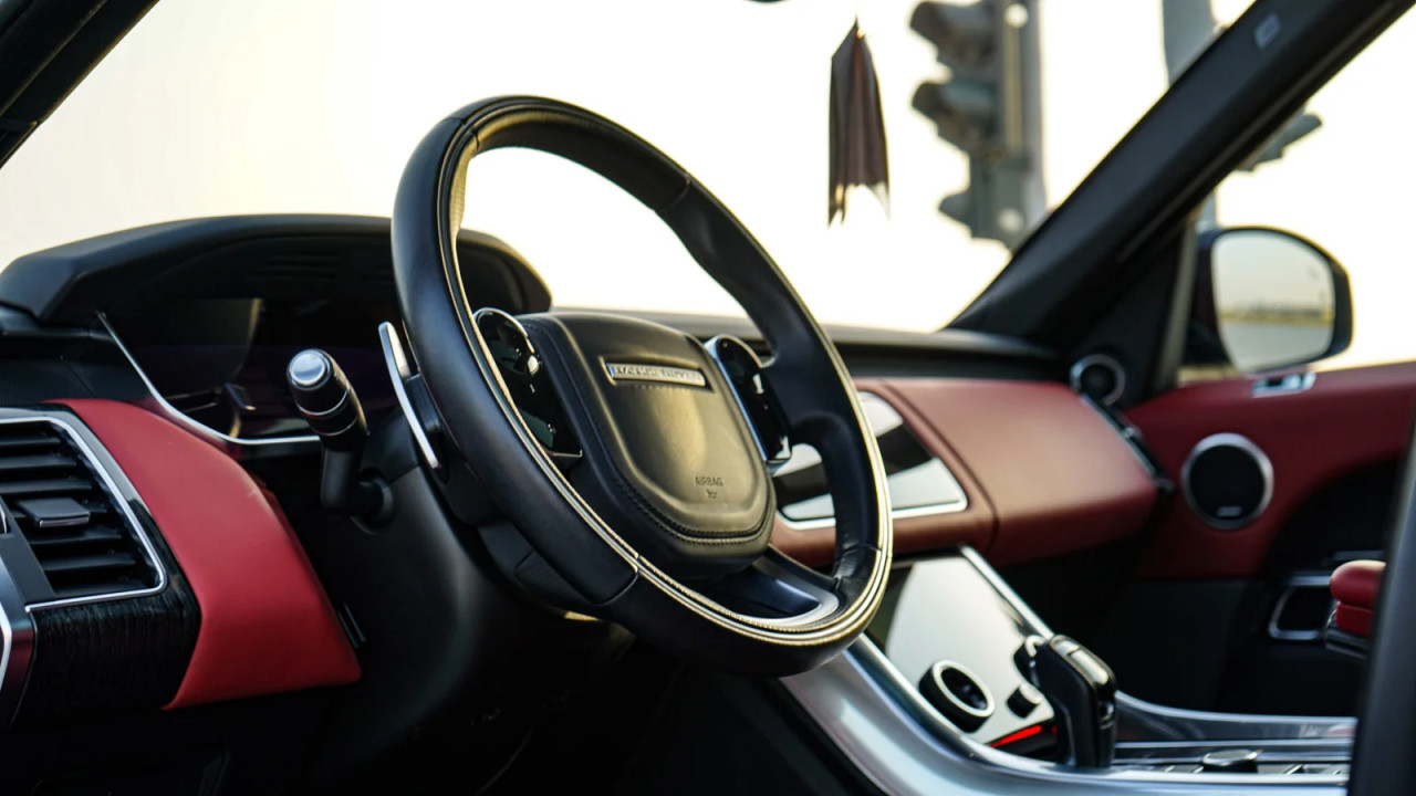 Range Rover Sport - Image 9