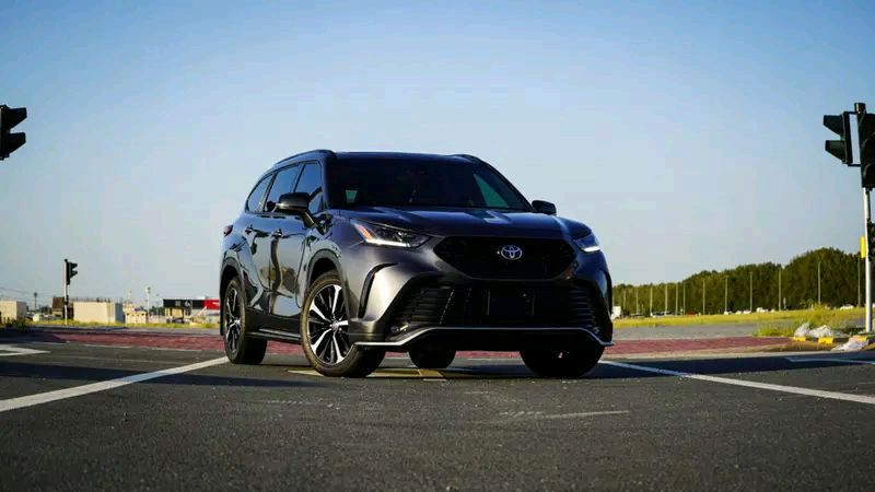 Toyota Highlander - Image 3