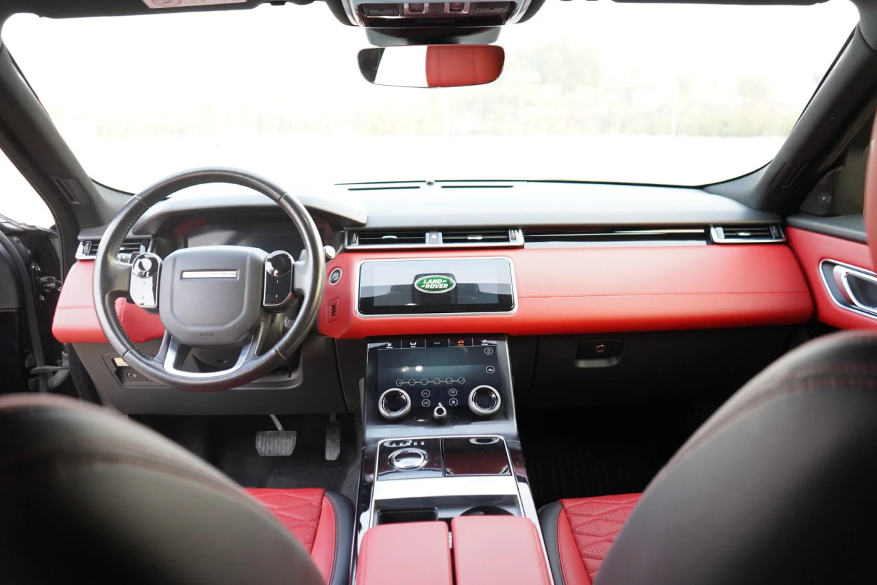 Range Rover VELAR - Image 19