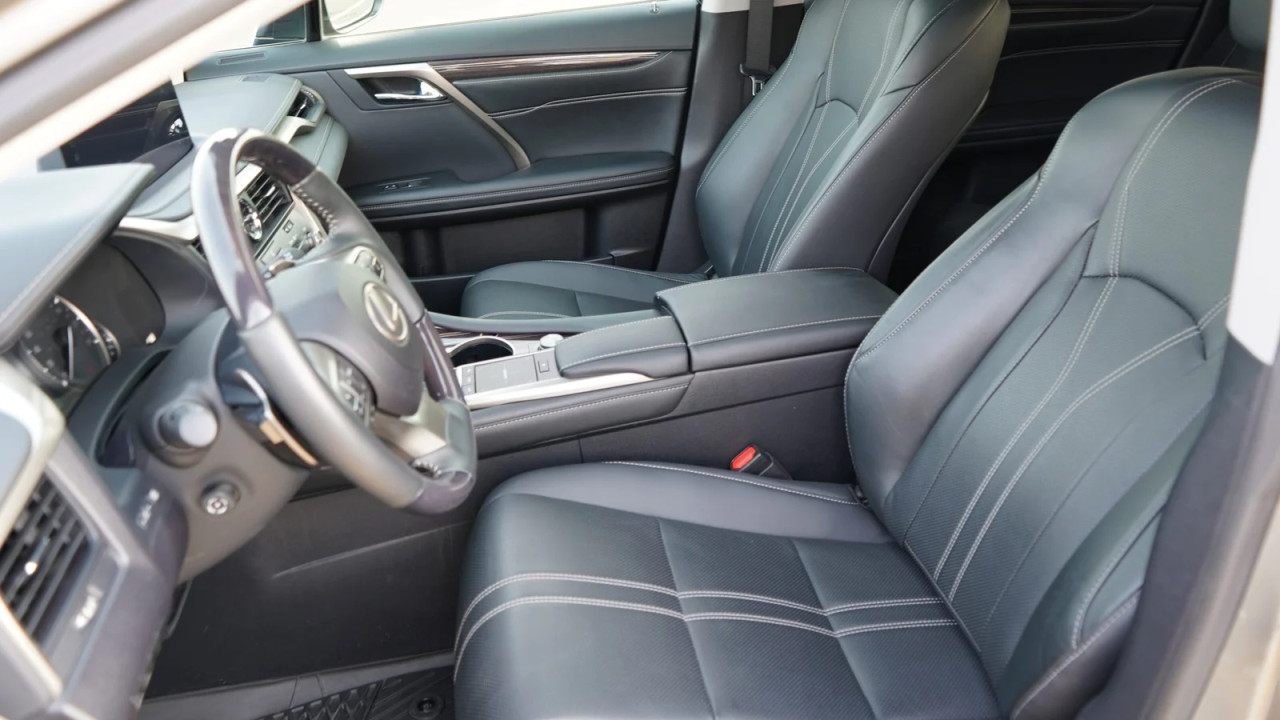 Lexus RX-Series - Image 4