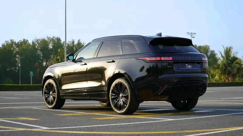Range Rover VELAR - Image 10